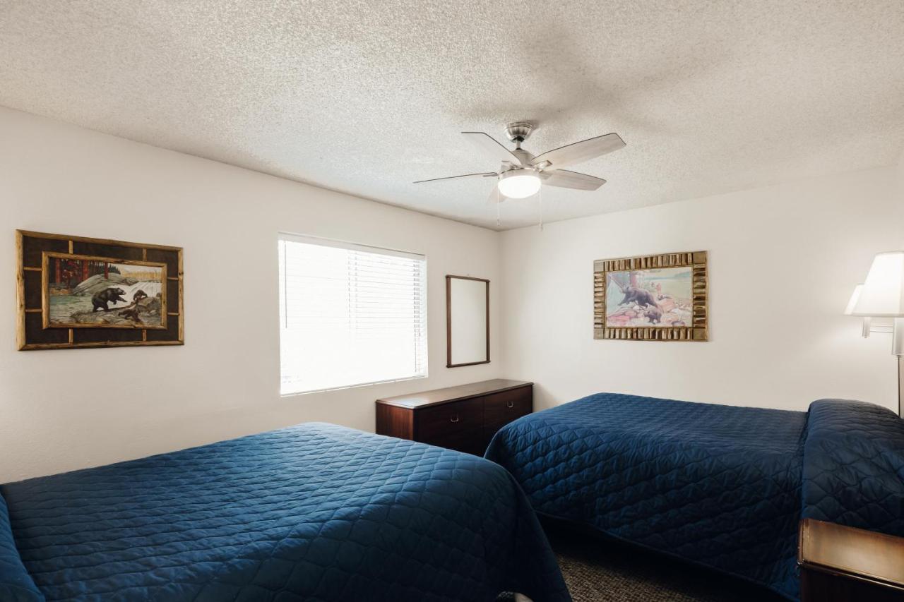 Vintage Lakeside Inn Big Bear Lake Ngoại thất bức ảnh