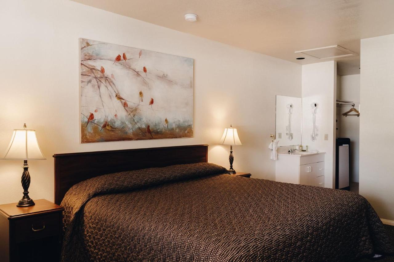Vintage Lakeside Inn Big Bear Lake Ngoại thất bức ảnh