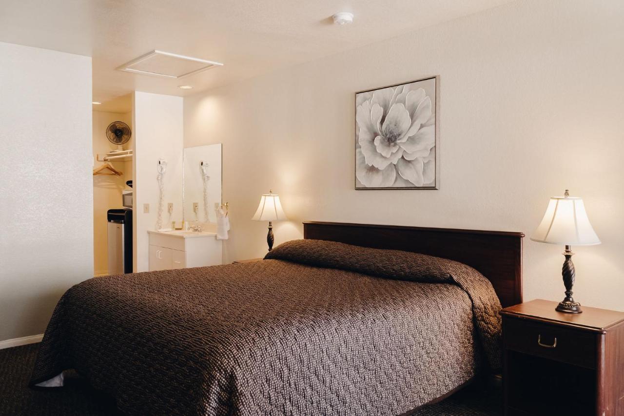 Vintage Lakeside Inn Big Bear Lake Ngoại thất bức ảnh